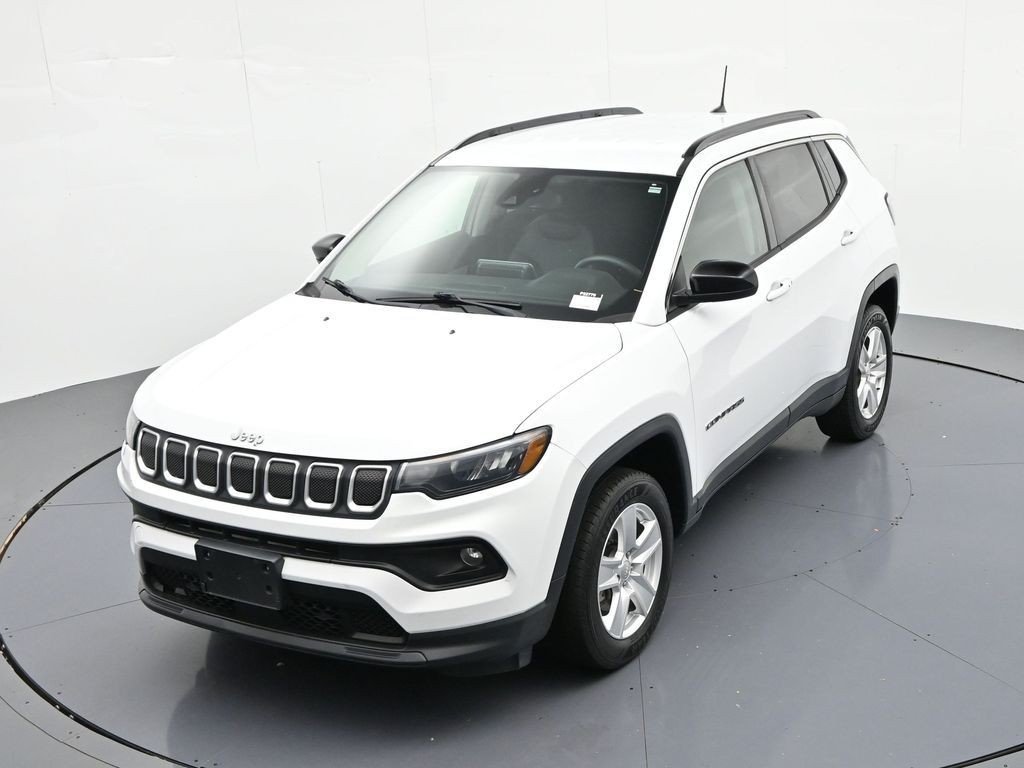 Jeep Compass Vehicle Full-screen Gallery Image 17