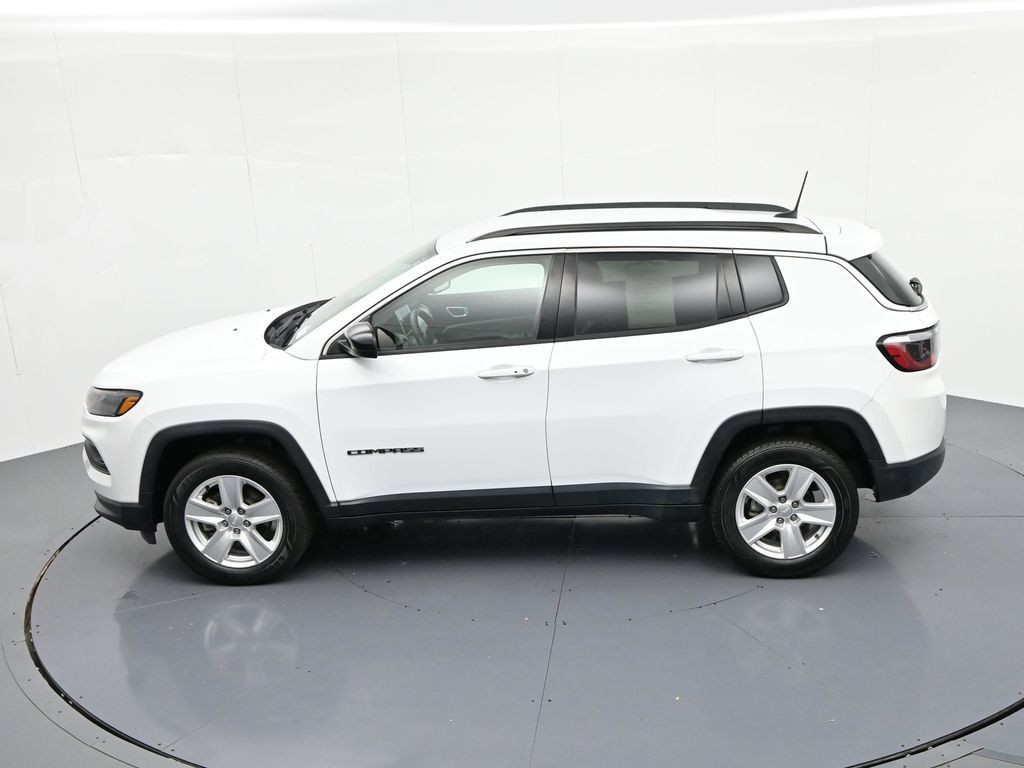 Jeep Compass Vehicle Full-screen Gallery Image 18
