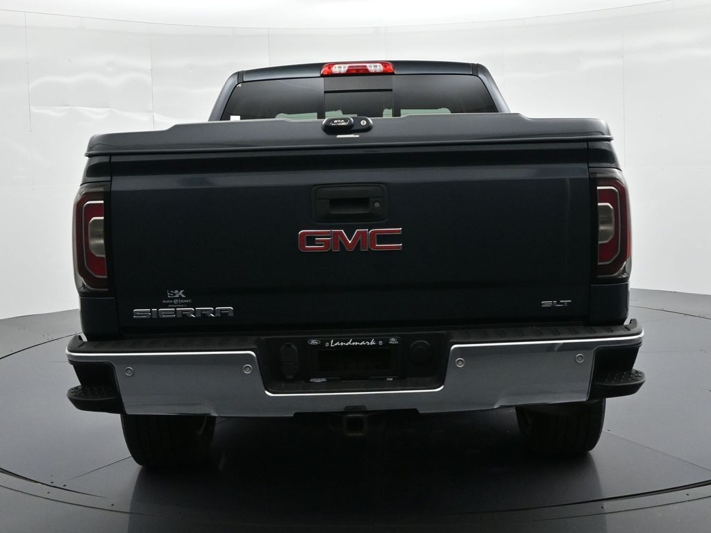 GMC Sierra 1500 Vehicle Full-screen Gallery Image 7