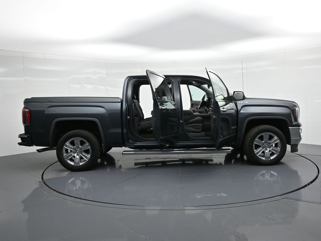 GMC Sierra 1500 Vehicle Full-screen Gallery Image 29