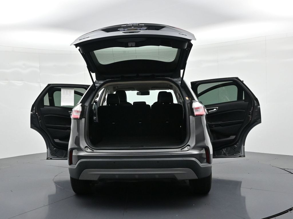 Ford Edge Vehicle Full-screen Gallery Image 26