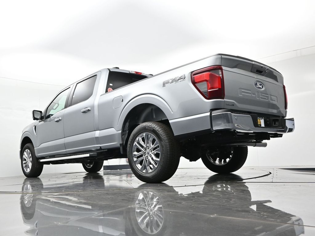 Ford F-150 Vehicle Full-screen Gallery Image 22