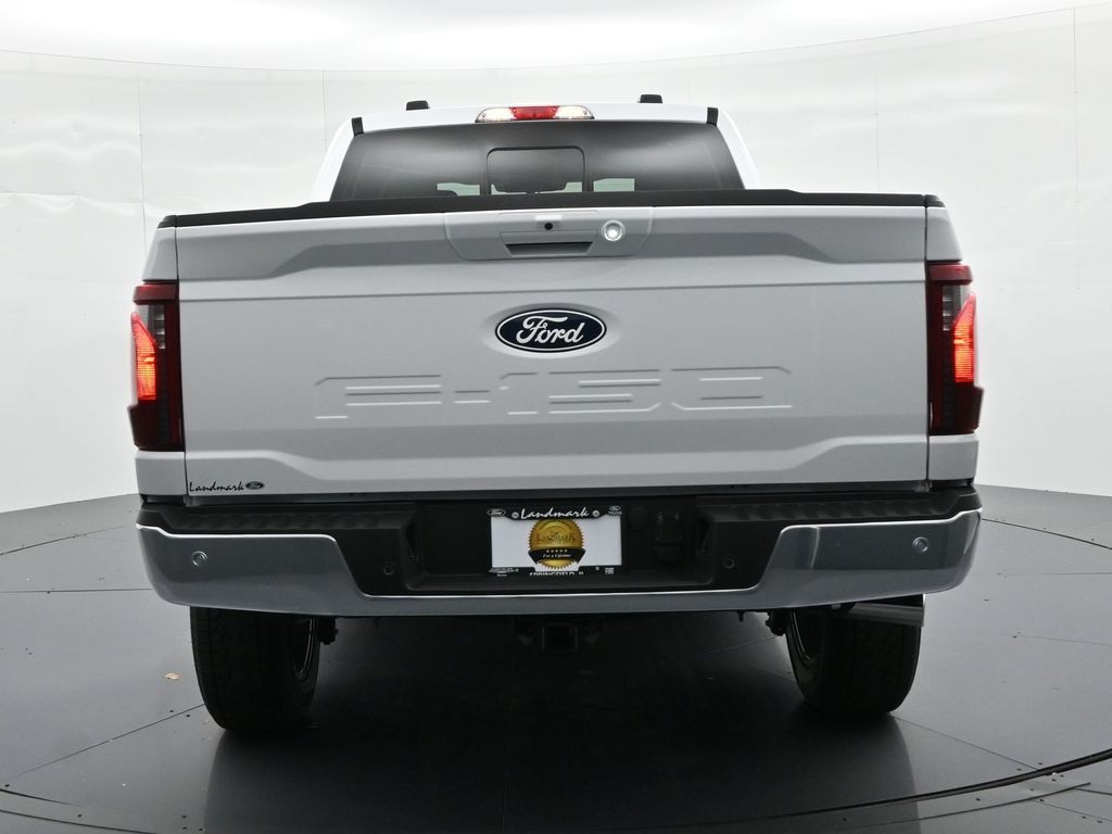 Ford F-150 Vehicle Full-screen Gallery Image 7