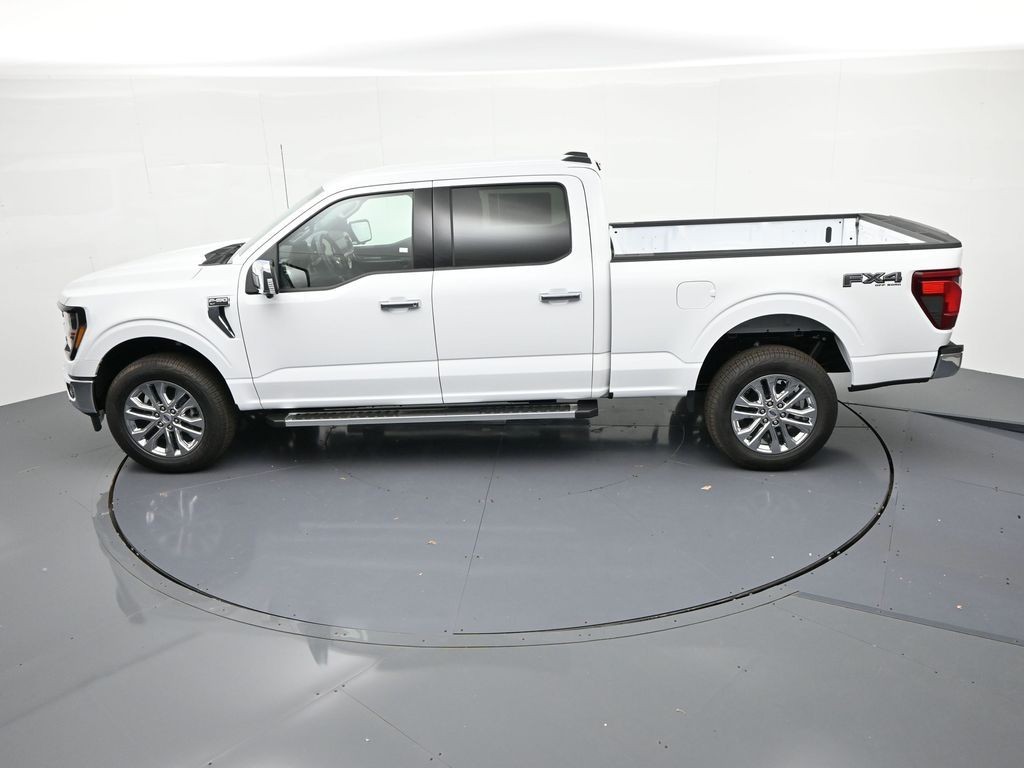 Ford F-150 Vehicle Full-screen Gallery Image 21