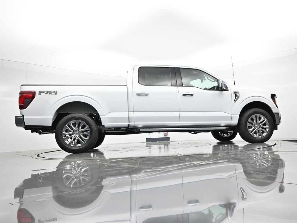 Ford F-150 Vehicle Full-screen Gallery Image 25