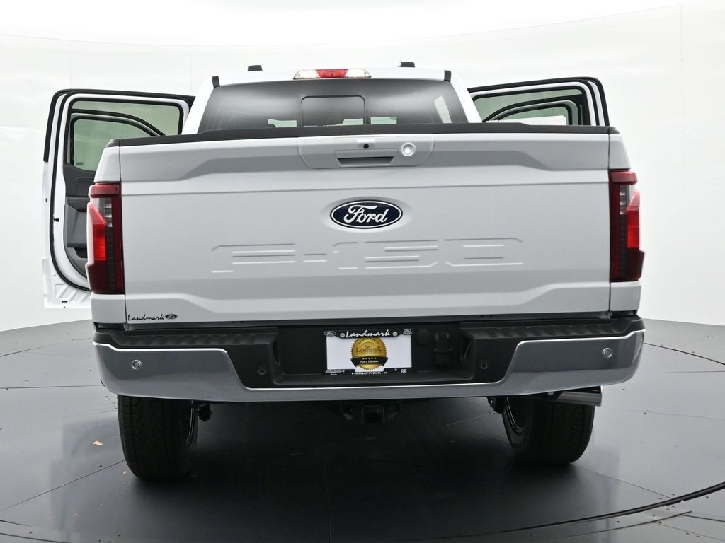 Ford F-150 Vehicle Full-screen Gallery Image 29