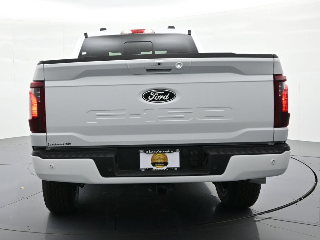 Ford F-150 Vehicle Full-screen Gallery Image 7