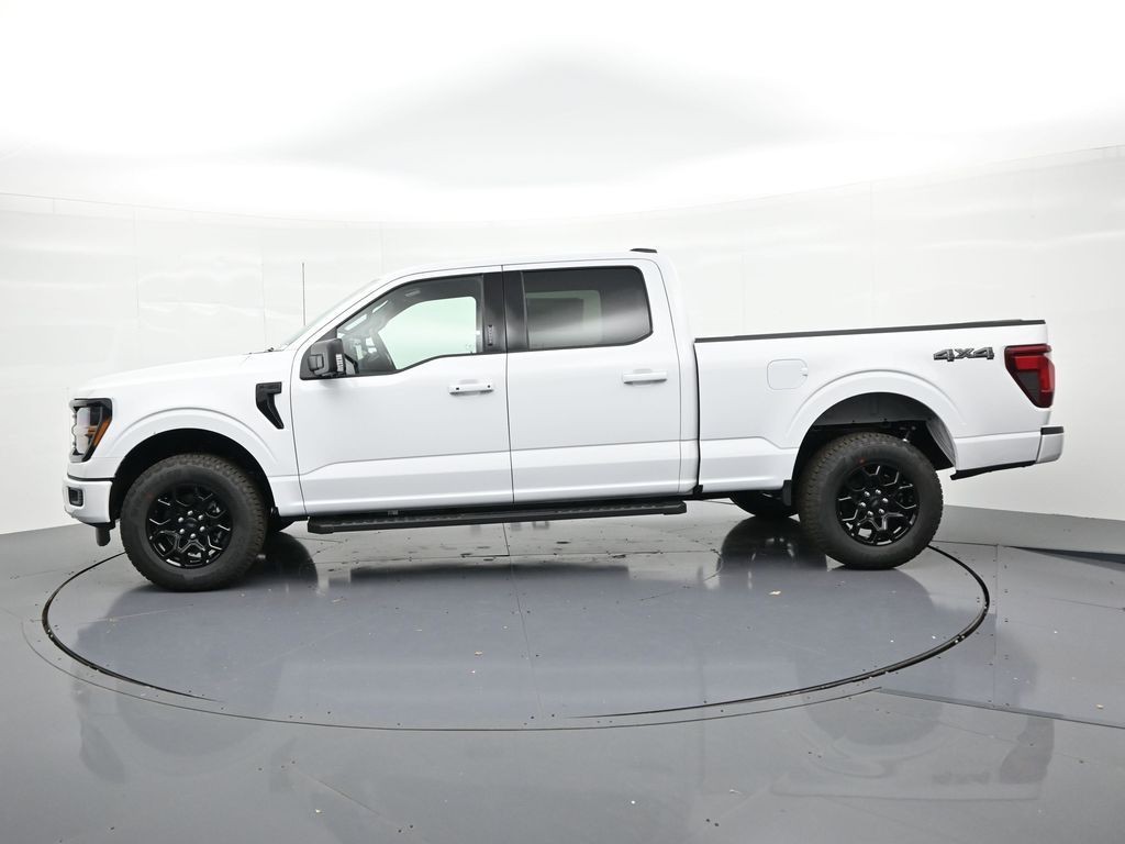 Ford F-150 Vehicle Full-screen Gallery Image 9