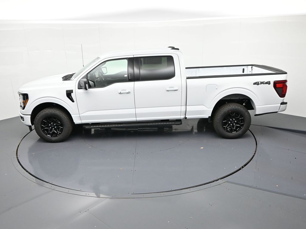Ford F-150 Vehicle Full-screen Gallery Image 19