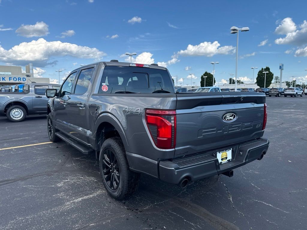 Ford F-150 Vehicle Full-screen Gallery Image 5