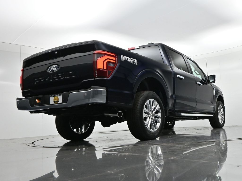 Ford F-150 Vehicle Full-screen Gallery Image 24