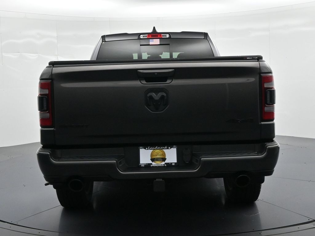 Ram 1500 Vehicle Full-screen Gallery Image 7