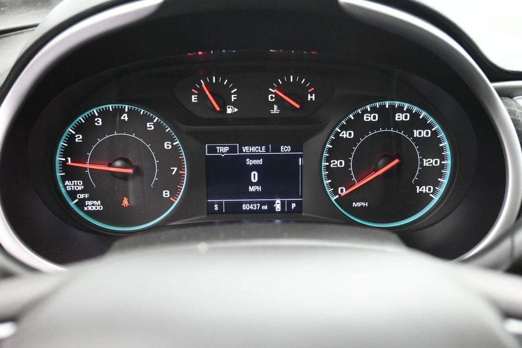 Chevrolet Malibu Vehicle Full-screen Gallery Image 10
