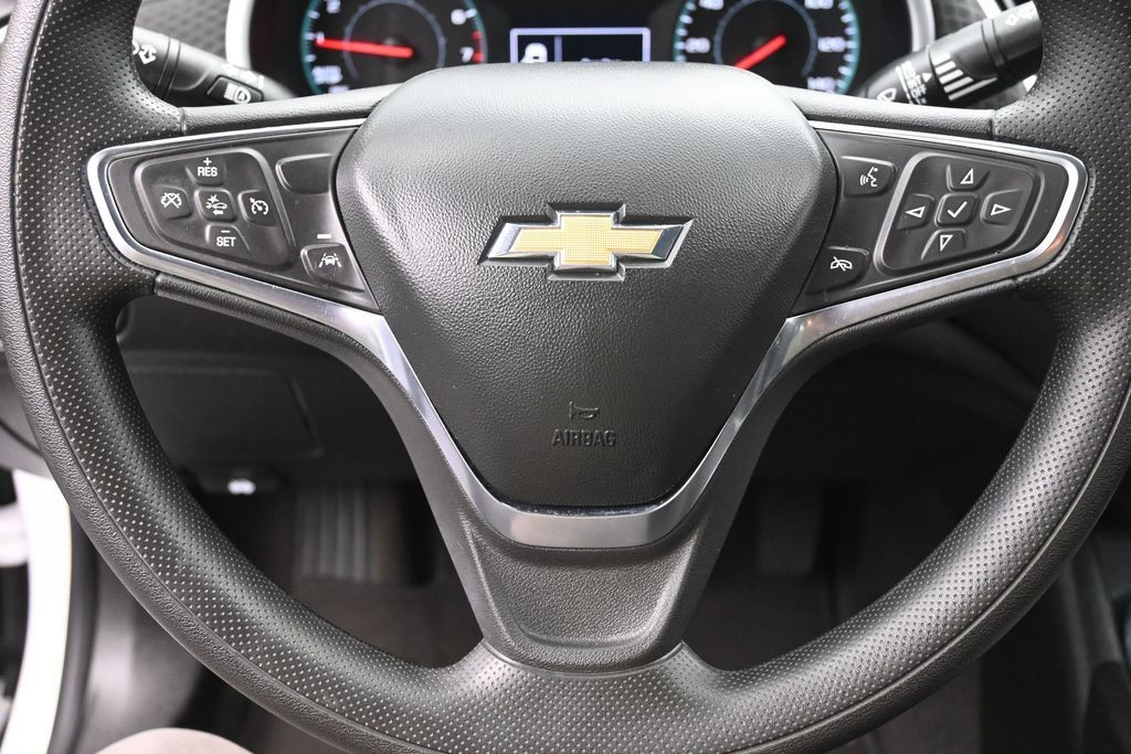 Chevrolet Malibu Vehicle Full-screen Gallery Image 15