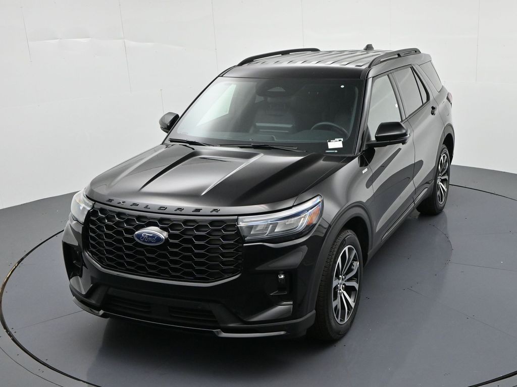 Ford Explorer Vehicle Full-screen Gallery Image 20