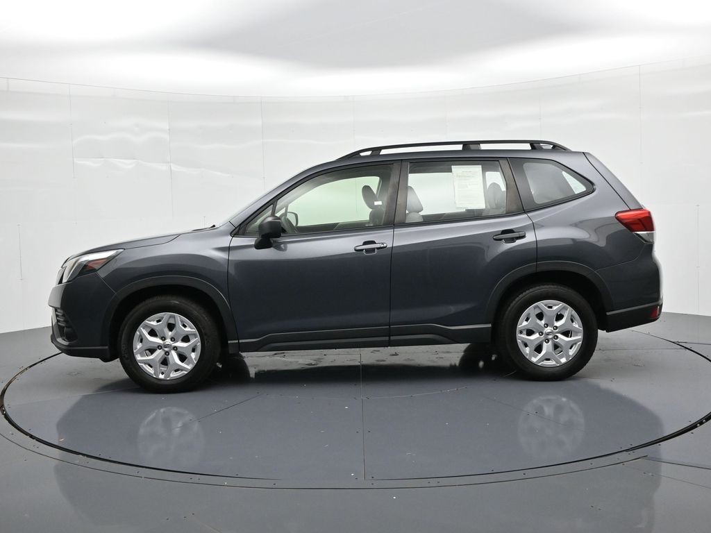 Subaru Forester Vehicle Full-screen Gallery Image 9