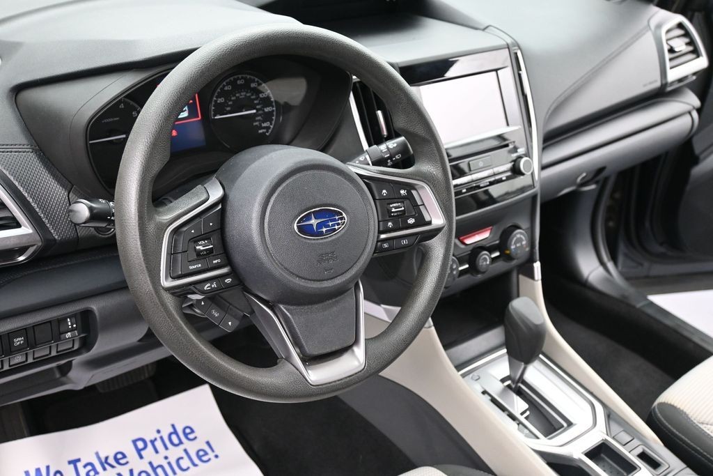 Subaru Forester Vehicle Full-screen Gallery Image 14