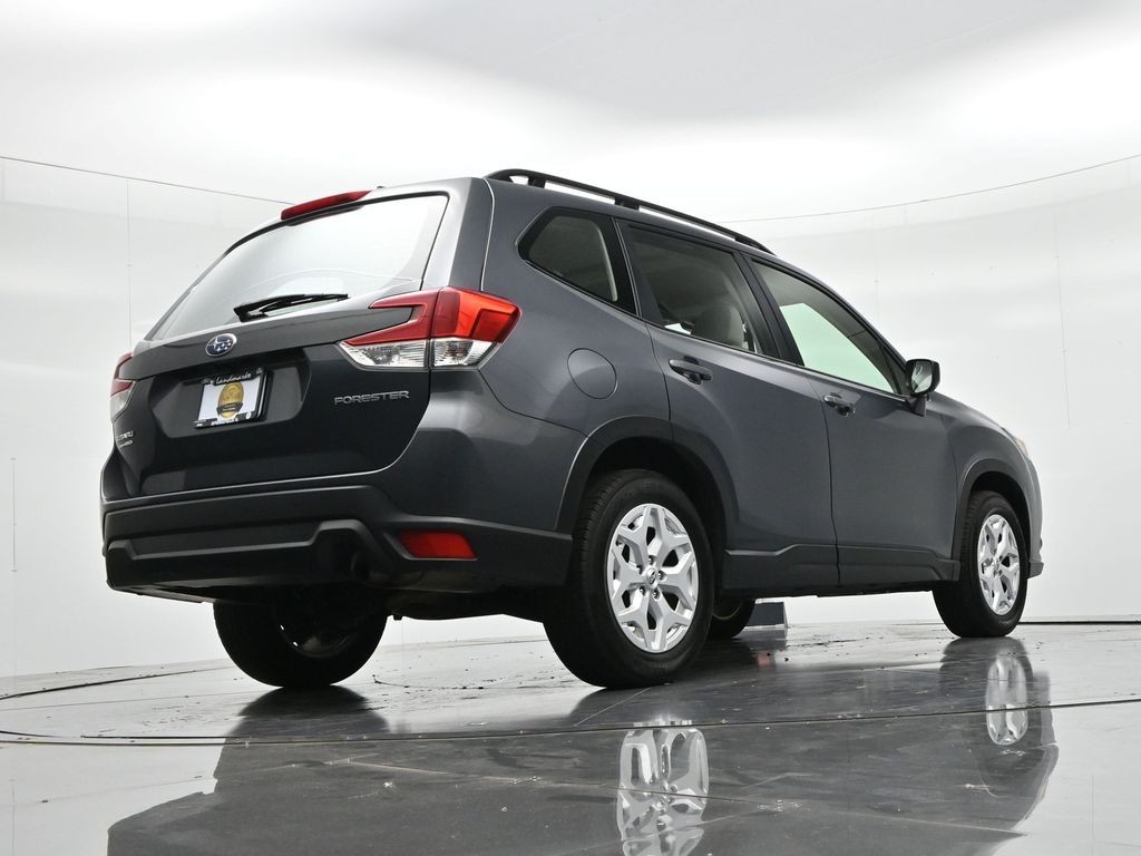 Subaru Forester Vehicle Full-screen Gallery Image 21