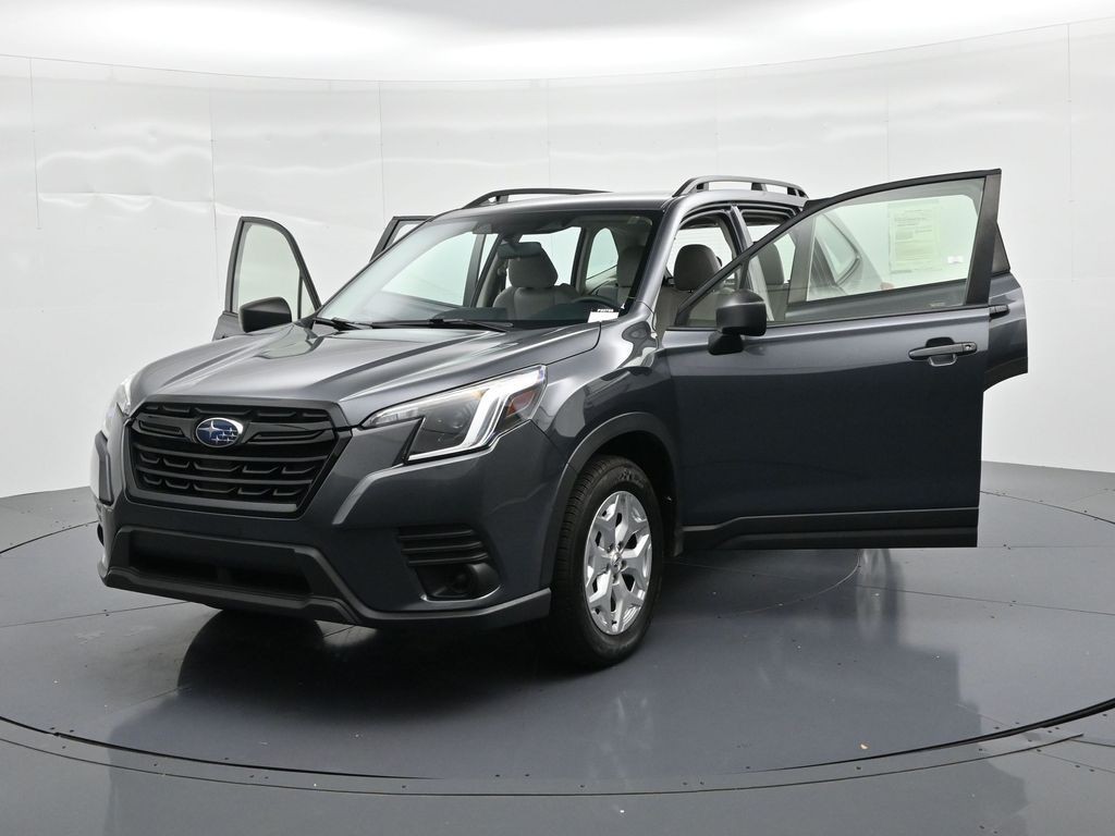 Subaru Forester Vehicle Full-screen Gallery Image 25