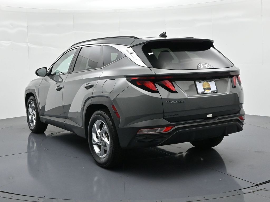 Hyundai Tucson Vehicle Full-screen Gallery Image 08