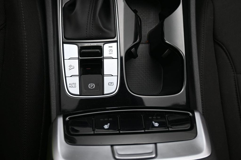 Hyundai Tucson Vehicle Full-screen Gallery Image 15