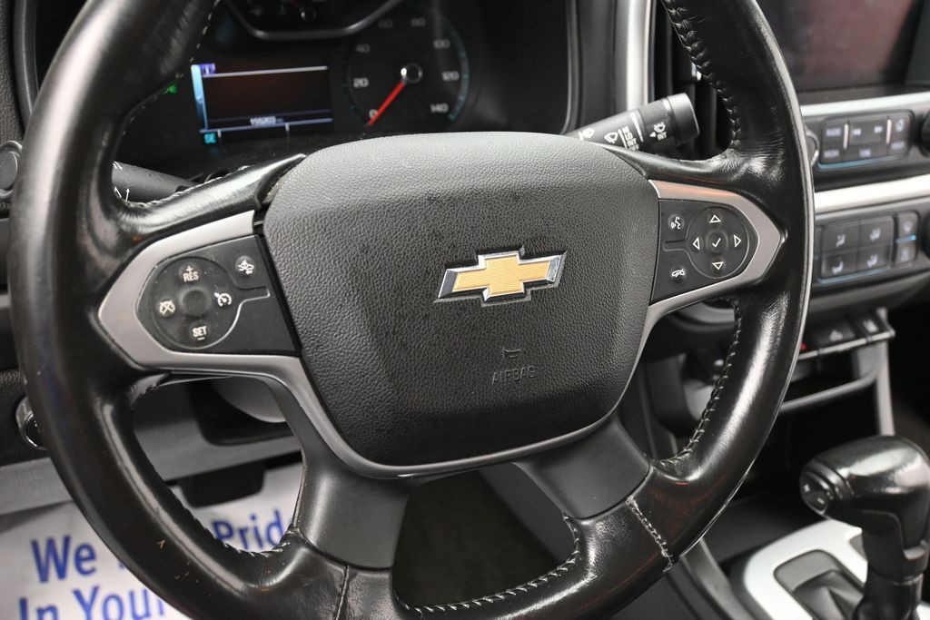 Chevrolet Colorado Vehicle Full-screen Gallery Image 14