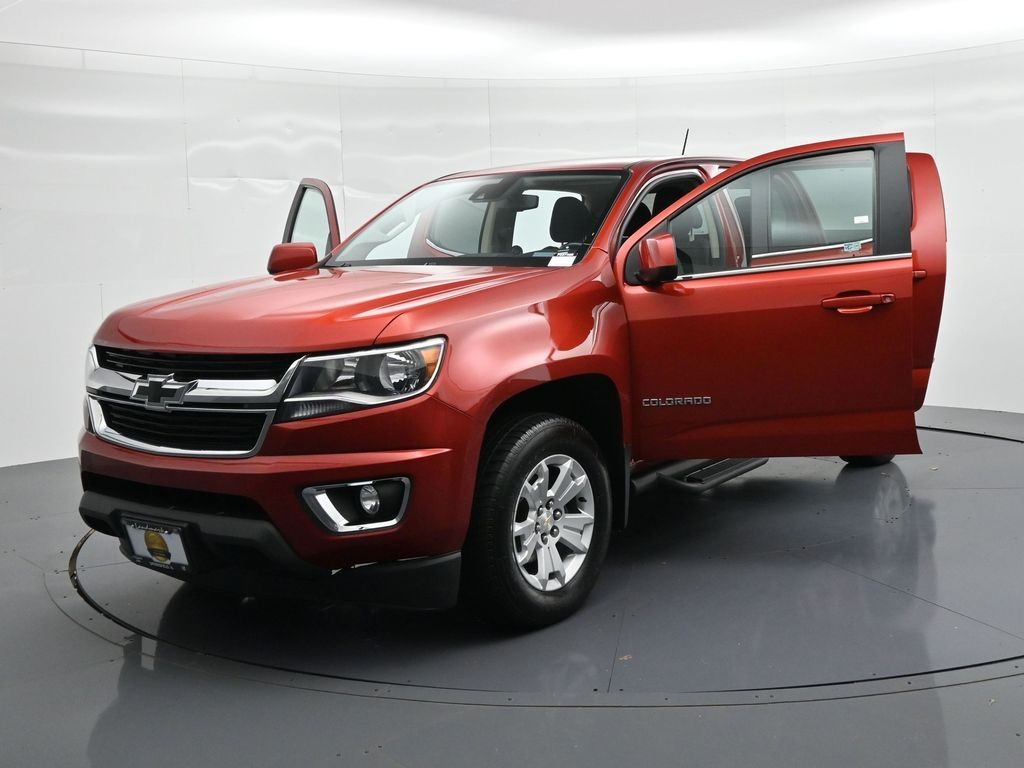 Chevrolet Colorado Vehicle Full-screen Gallery Image 26