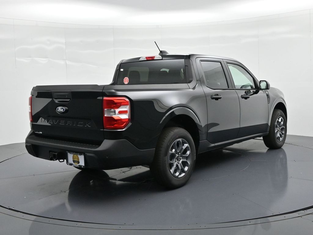 Ford Maverick Vehicle Full-screen Gallery Image 6