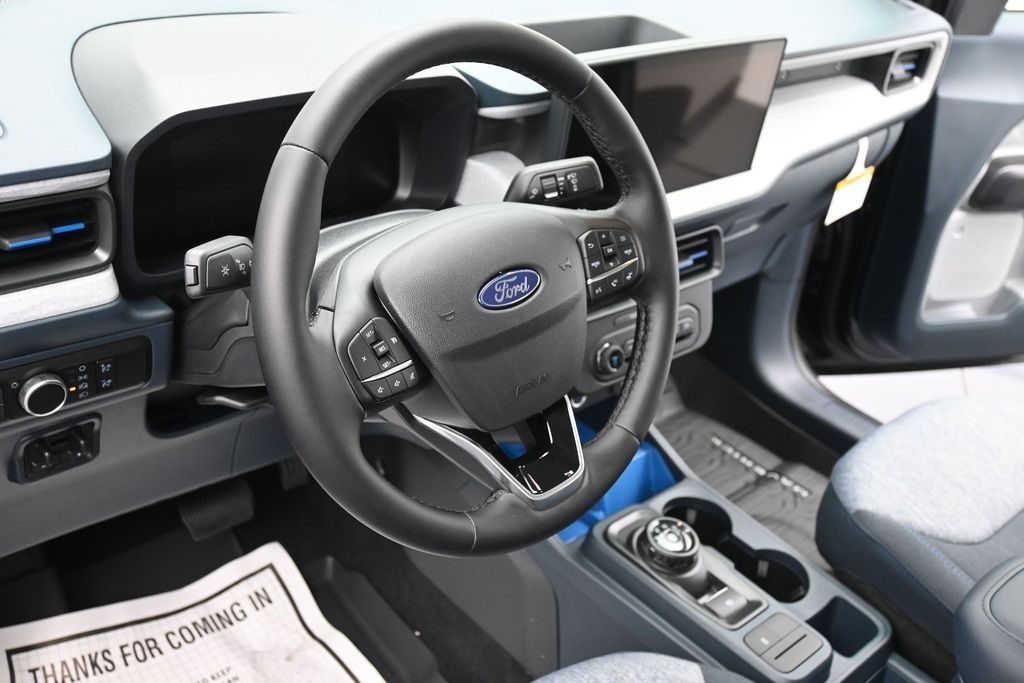 Ford Maverick Vehicle Full-screen Gallery Image 15