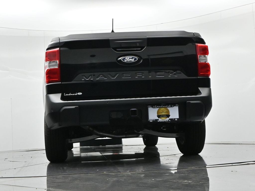 Ford Maverick Vehicle Full-screen Gallery Image 21