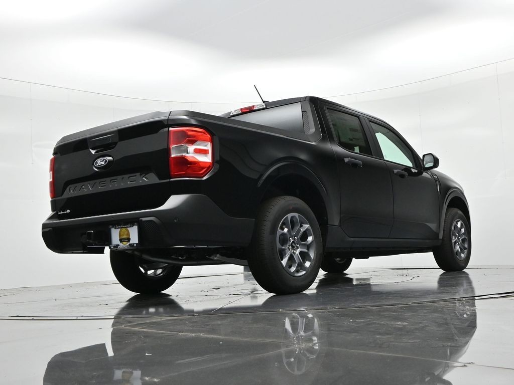 Ford Maverick Vehicle Full-screen Gallery Image 22