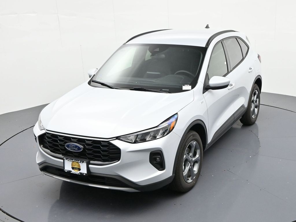 Ford Escape Hybrid Vehicle Full-screen Gallery Image 17