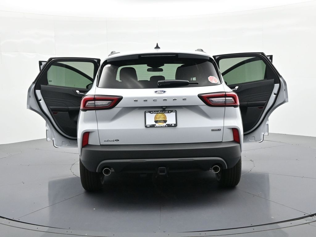 Ford Escape Hybrid Vehicle Full-screen Gallery Image 26