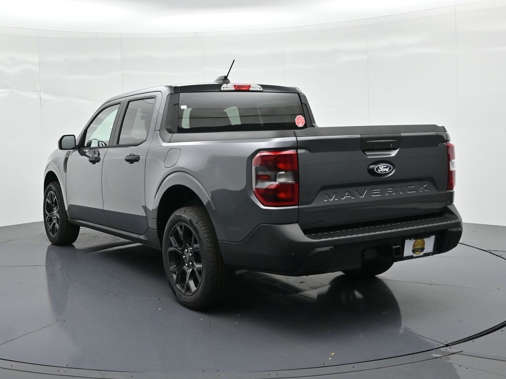Ford Maverick Vehicle Full-screen Gallery Image 8