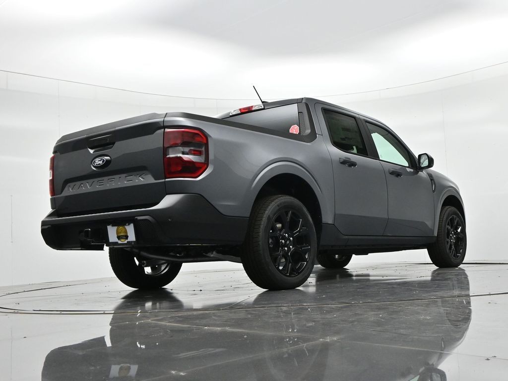 Ford Maverick Vehicle Full-screen Gallery Image 21
