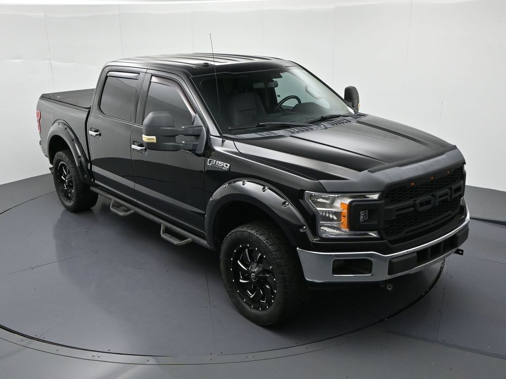 Ford F-150 Vehicle Full-screen Gallery Image 14