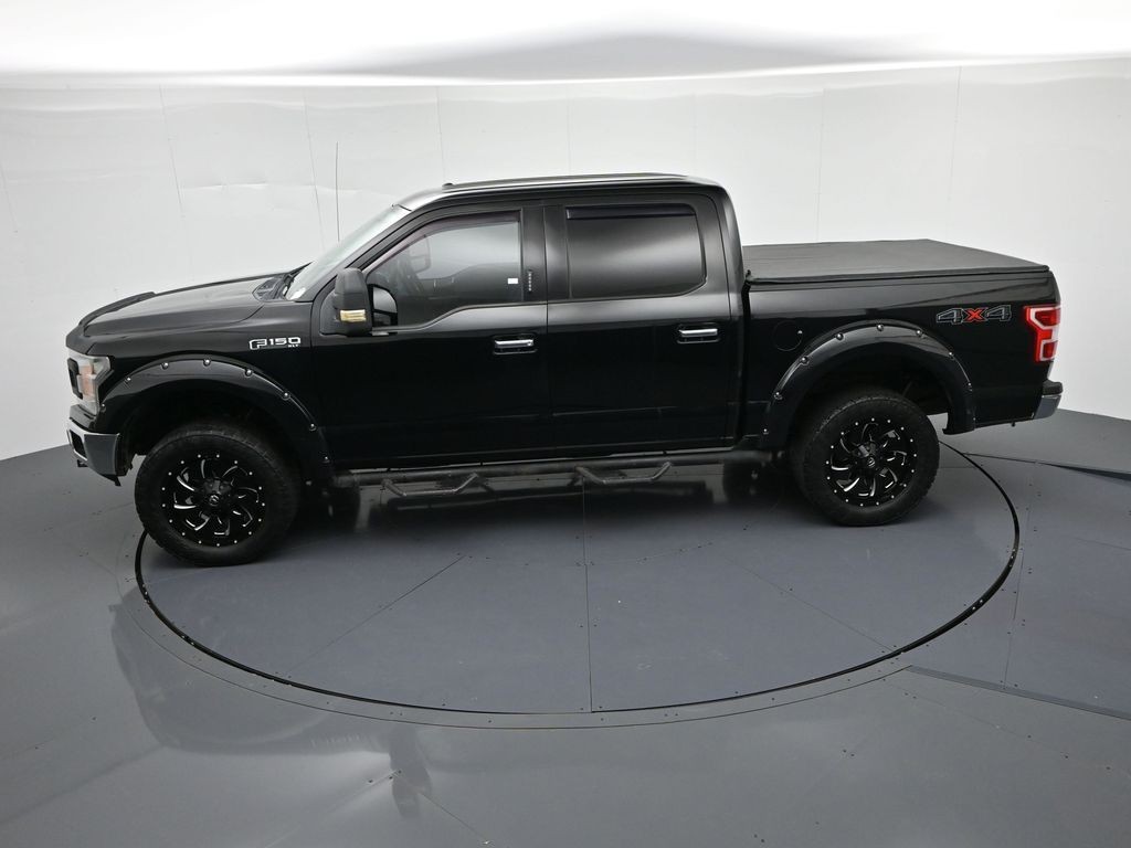 Ford F-150 Vehicle Full-screen Gallery Image 17