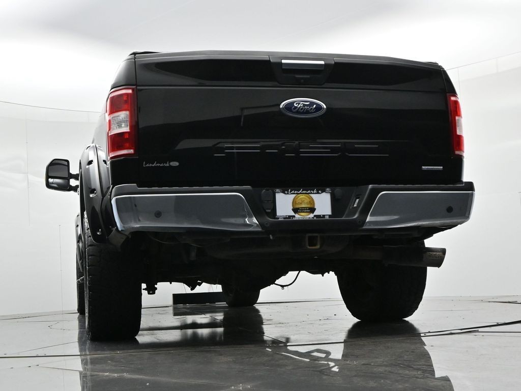 Ford F-150 Vehicle Full-screen Gallery Image 19