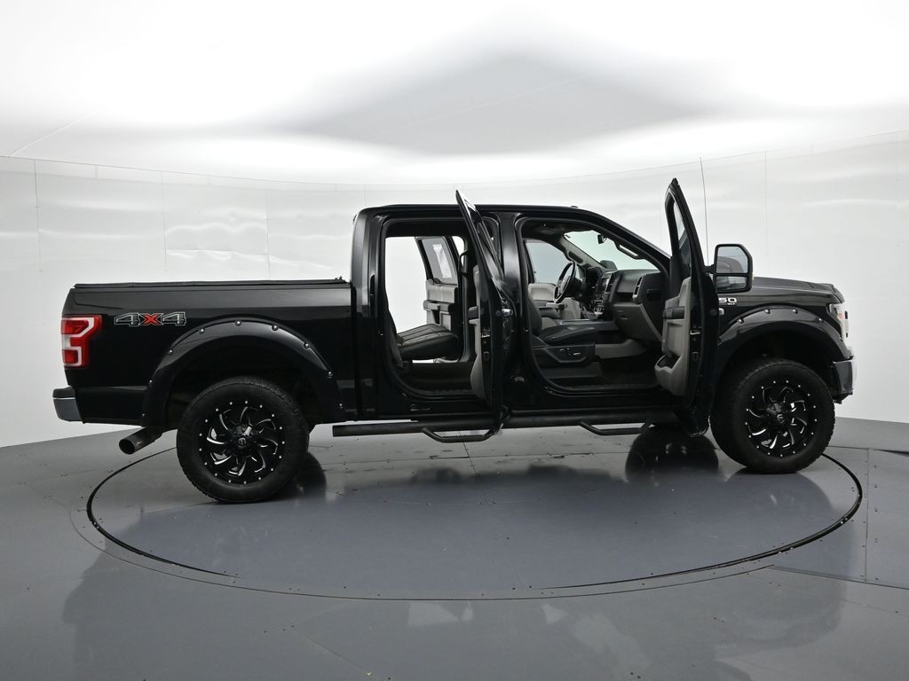 Ford F-150 Vehicle Full-screen Gallery Image 22