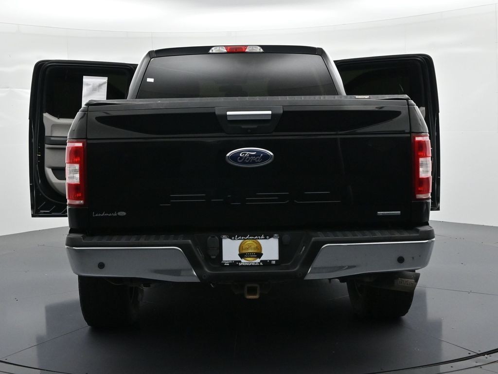 Ford F-150 Vehicle Full-screen Gallery Image 25