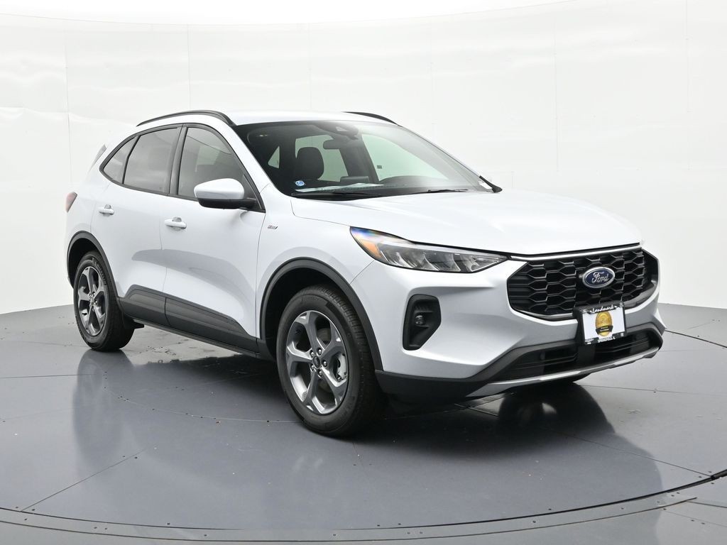 Ford Escape Hybrid Vehicle Full-screen Gallery Image 4