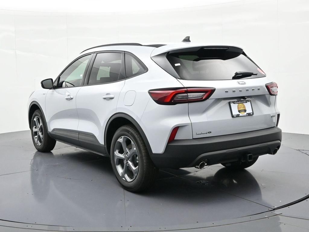 Ford Escape Hybrid Vehicle Full-screen Gallery Image 8