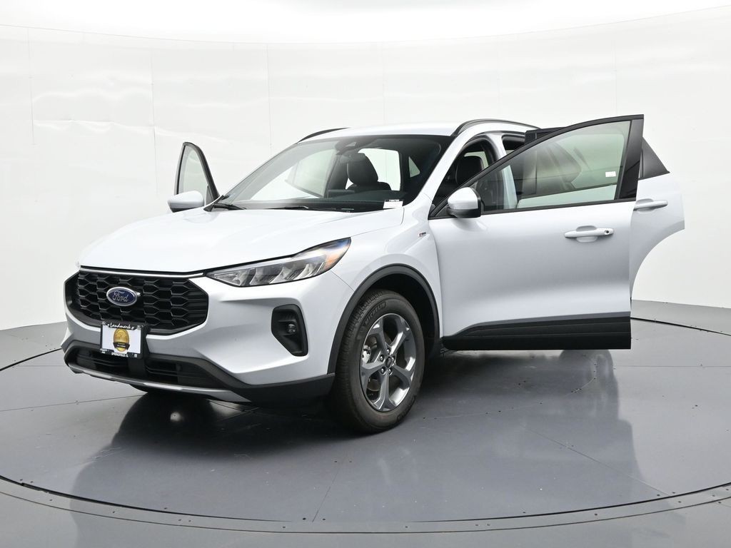 Ford Escape Hybrid Vehicle Full-screen Gallery Image 28