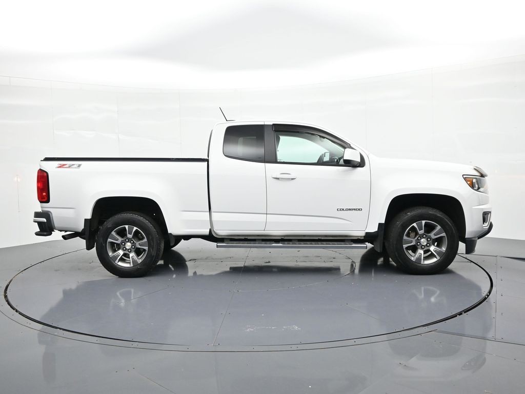 Chevrolet Colorado Vehicle Full-screen Gallery Image 5