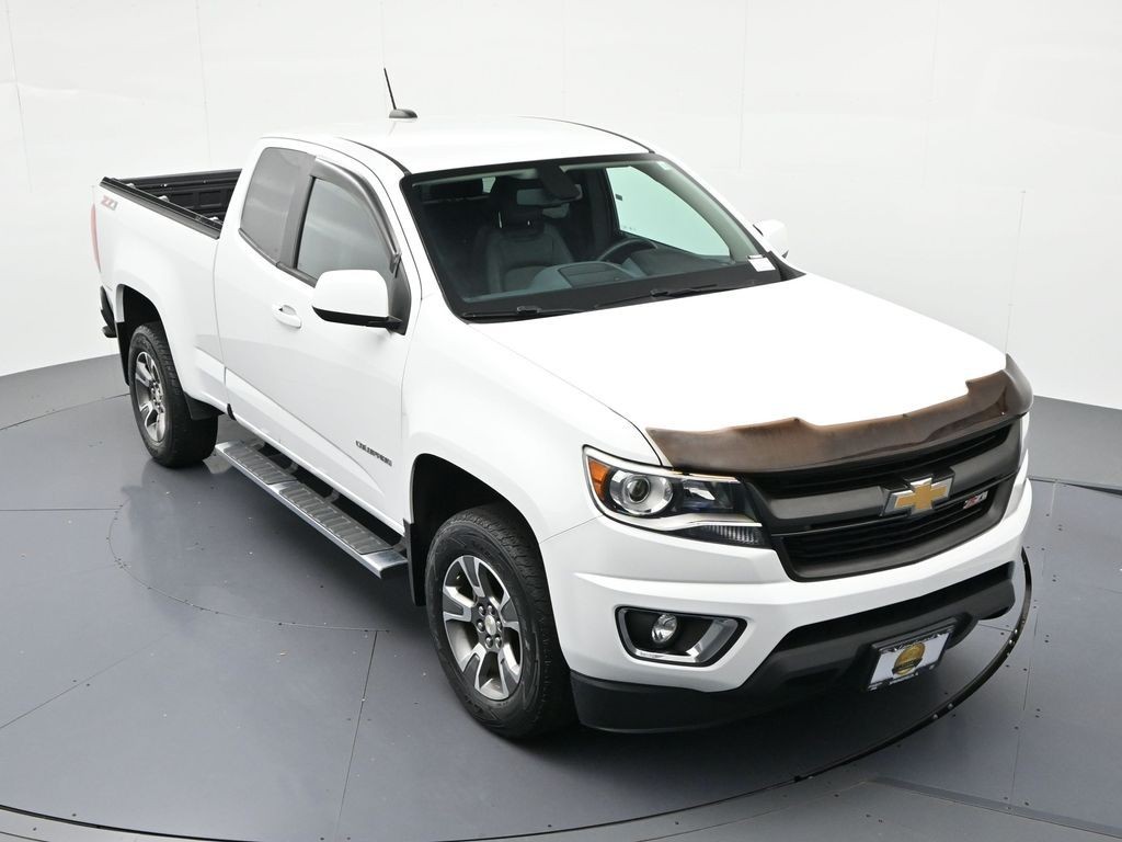 Chevrolet Colorado Vehicle Full-screen Gallery Image 15