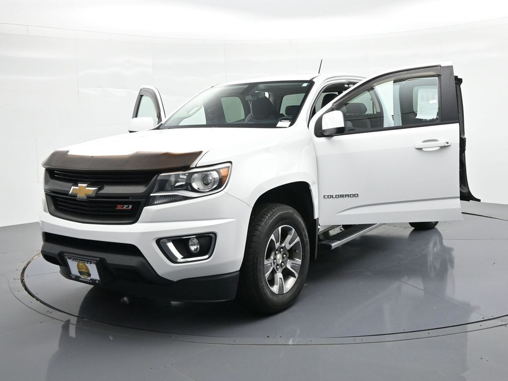 Chevrolet Colorado Vehicle Full-screen Gallery Image 25