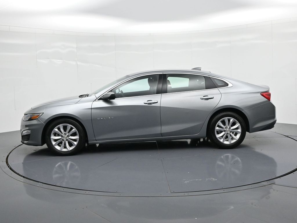 Chevrolet Malibu Vehicle Full-screen Gallery Image 09