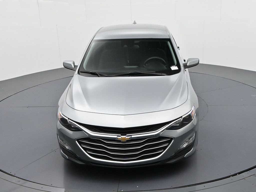 Chevrolet Malibu Vehicle Full-screen Gallery Image 15