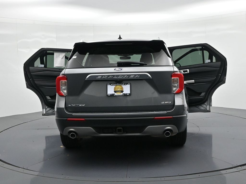 Ford Explorer Vehicle Full-screen Gallery Image 27