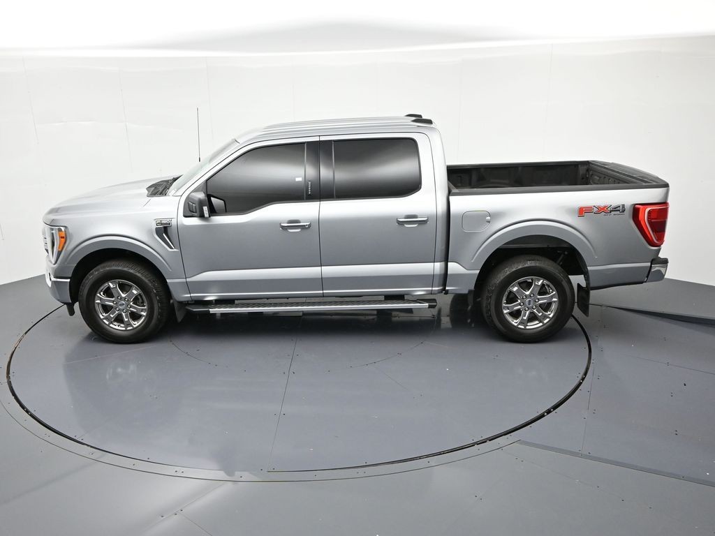 Ford F-150 Vehicle Full-screen Gallery Image 18